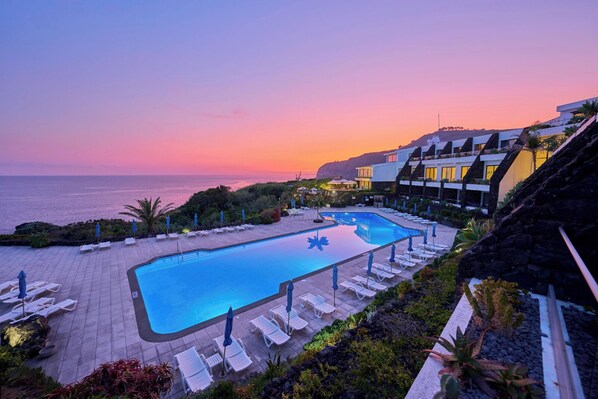 Outdoor pool, pool umbrellas, pool loungers