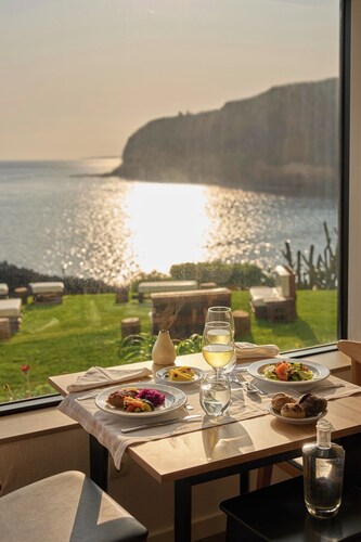 Caloura Hotel Resort