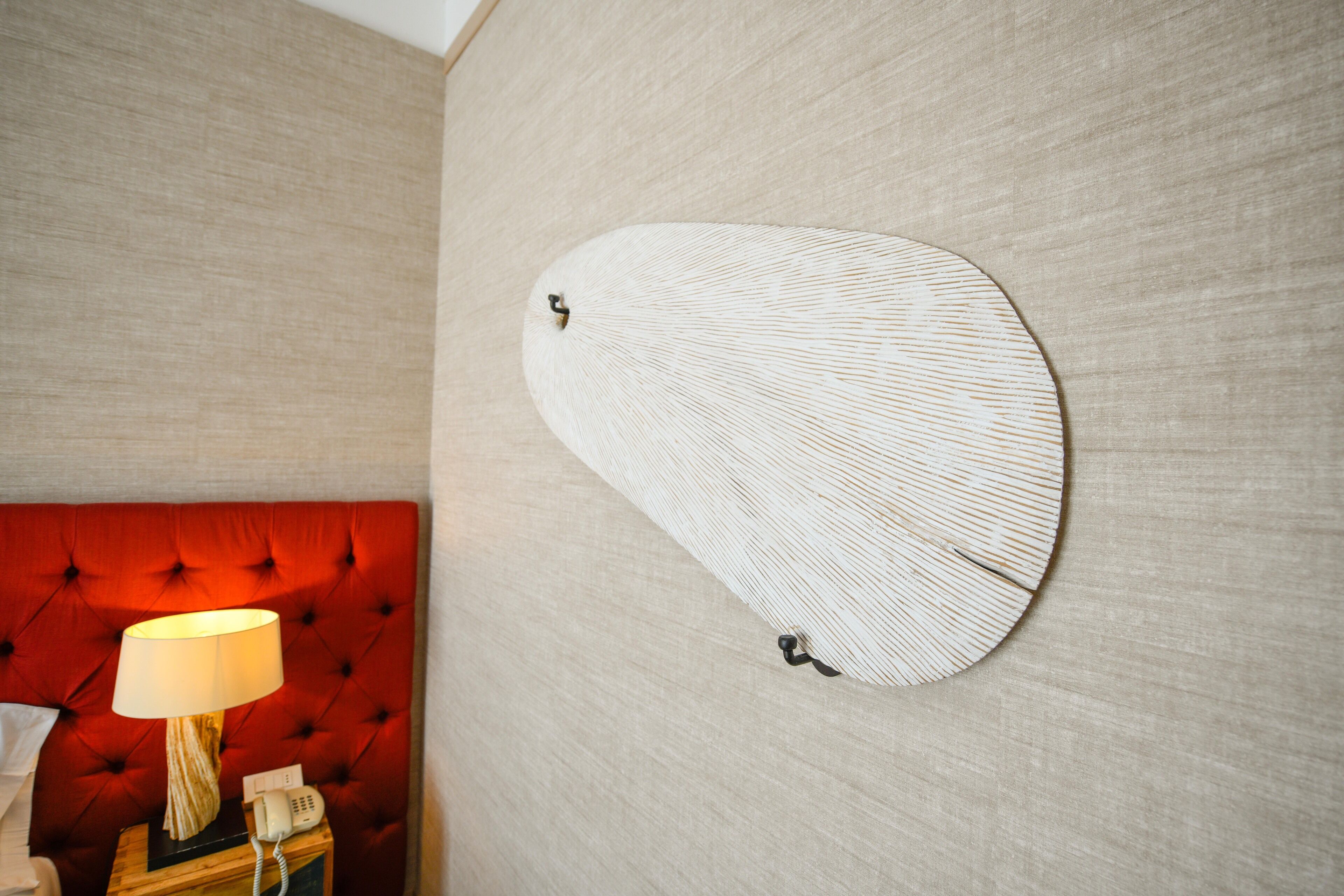 deluxe room, balcony, lake view | down duvets, minibar, in-room safe, desk