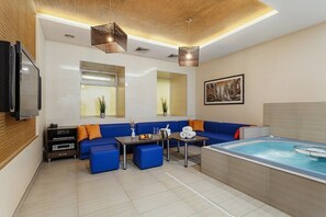 Tyrkisk bad/hamam, kroppsbehandlinger og kroppsskrubb