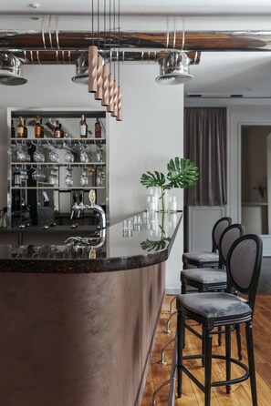 Breakfast served, Italian cuisine - Continental Hotel (Odesa)