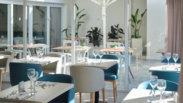 Frühstück, Mittagessen und Abendessen