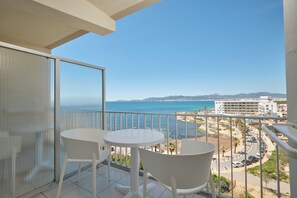 Standard Double Room, Balcony, Sea View (2 adults + 1 child) | Down duvets, minibar, desk, soundproofing - BQ Apolo Hotel (Palma de Mallorca)