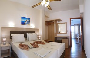 Apartment | Minibar, in-room safe, desk, soundproofing - Apollo Studios (Tilos)