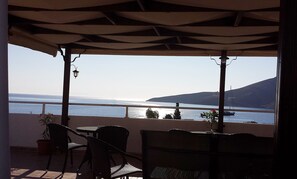 Breakfast area - Apollo Studios (Tilos)