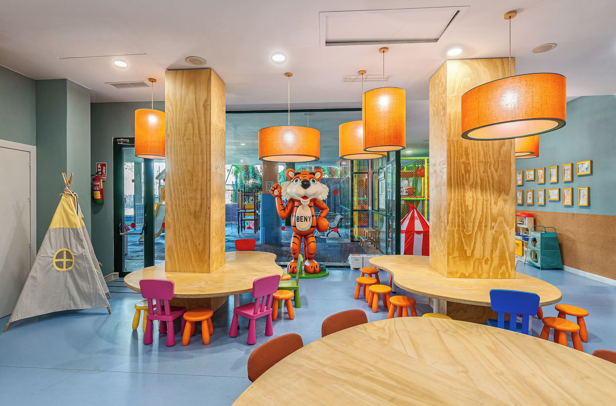 Children’s play area – indoor