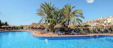 Indoor pool, 2 outdoor pools, pool umbrellas, pool loungers