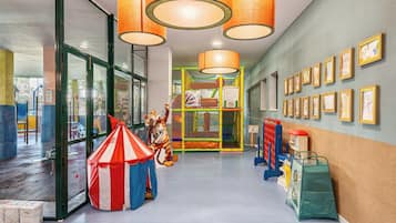 Children’s play area – indoor