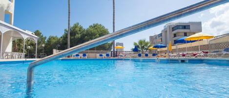 Außenpool (je nach Saison geöffnet)