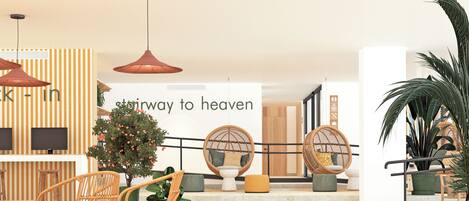 Coin salon dans le hall