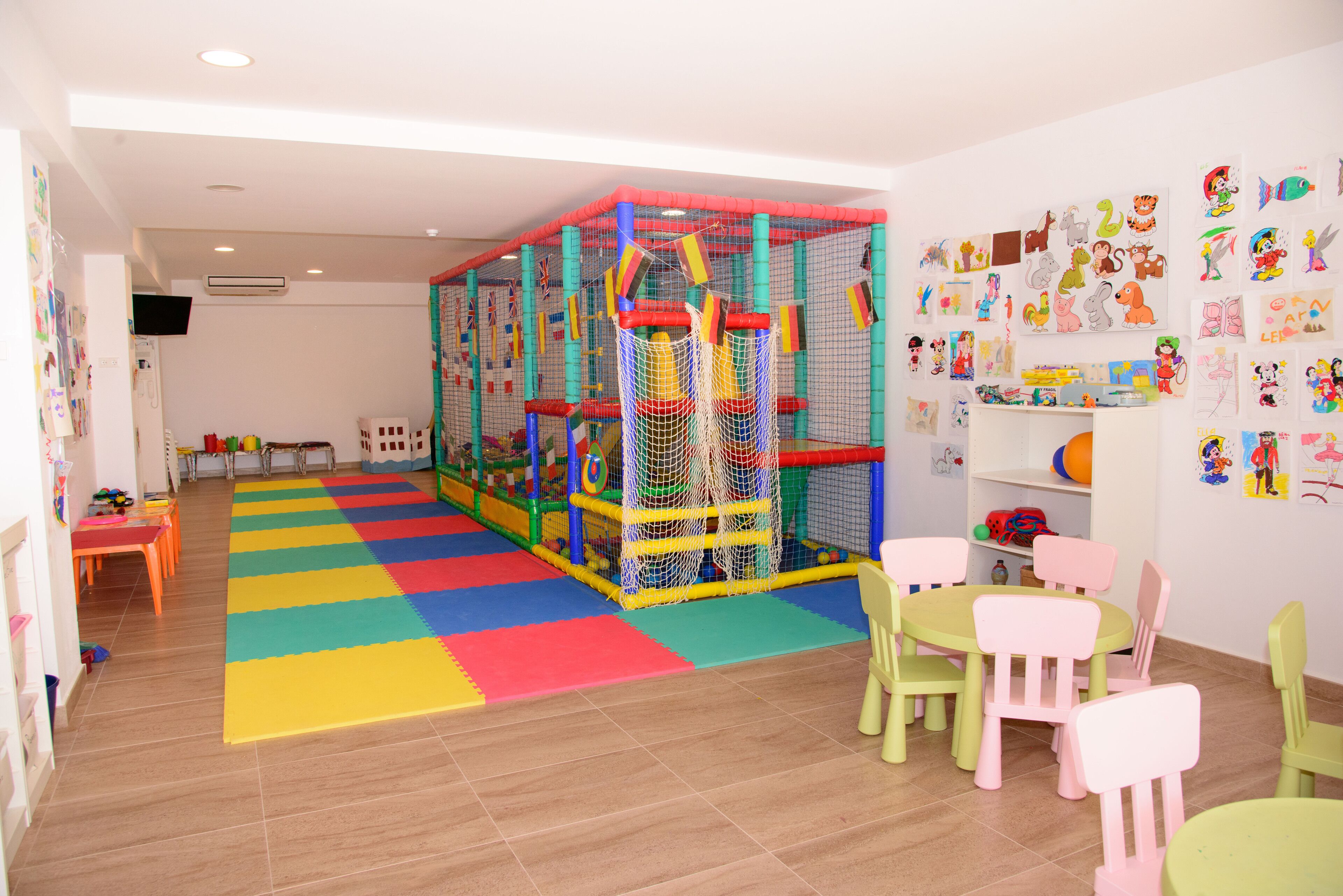 children’s play area – indoor
