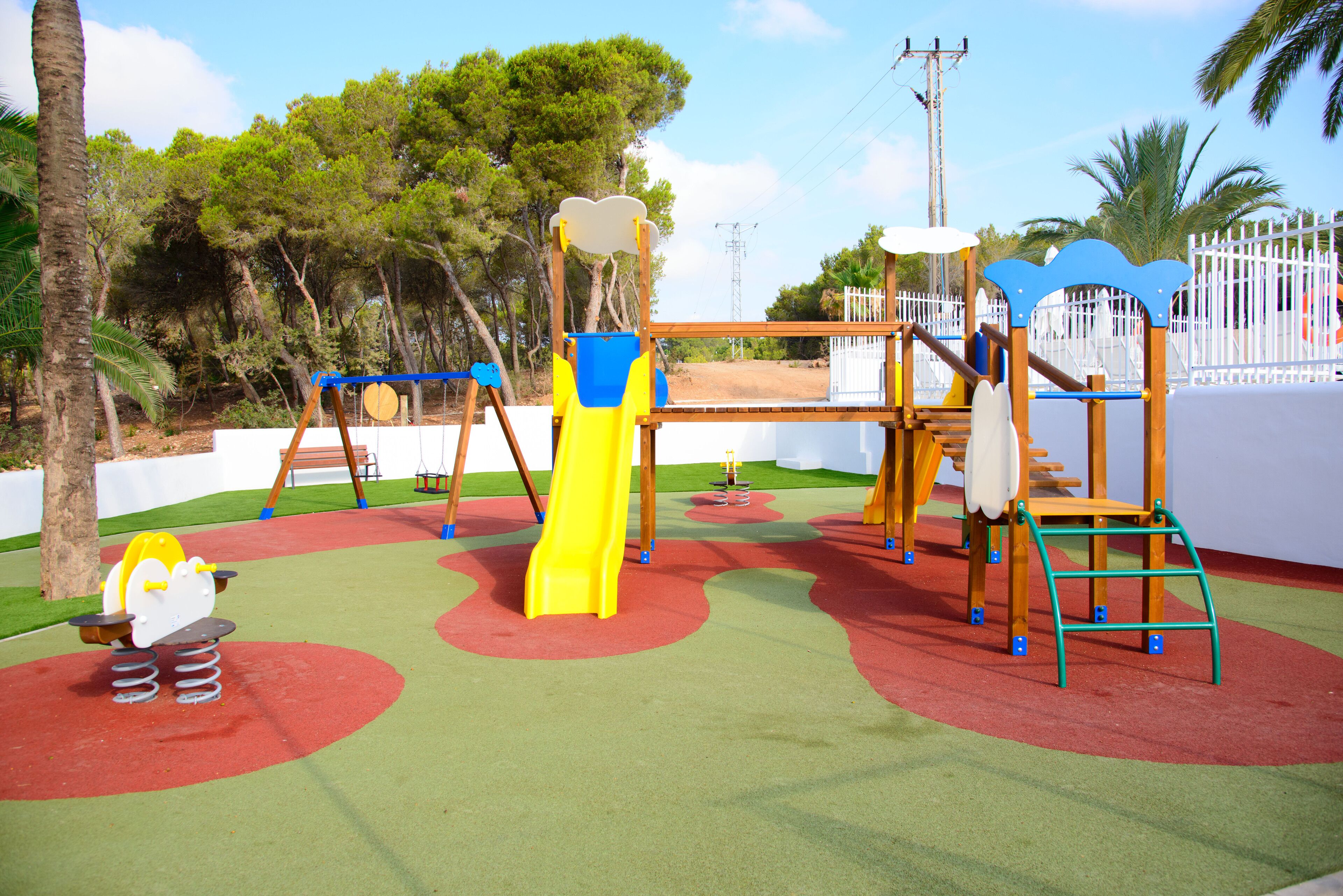 children’s play area – outdoor