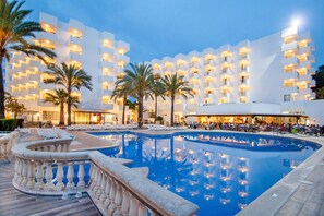 Outdoor pool, pool umbrellas, pool loungers