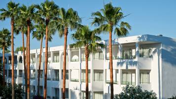 Mặt tiền nơi lưu trú