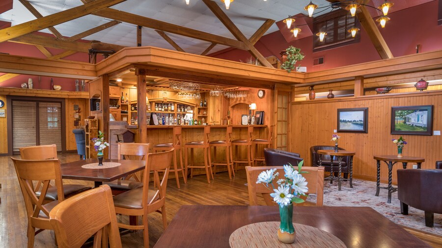 Highland Lake Inn & Resort