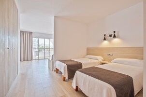 Cofres nos quartos, Wi-Fi de cortesia, roupa de cama