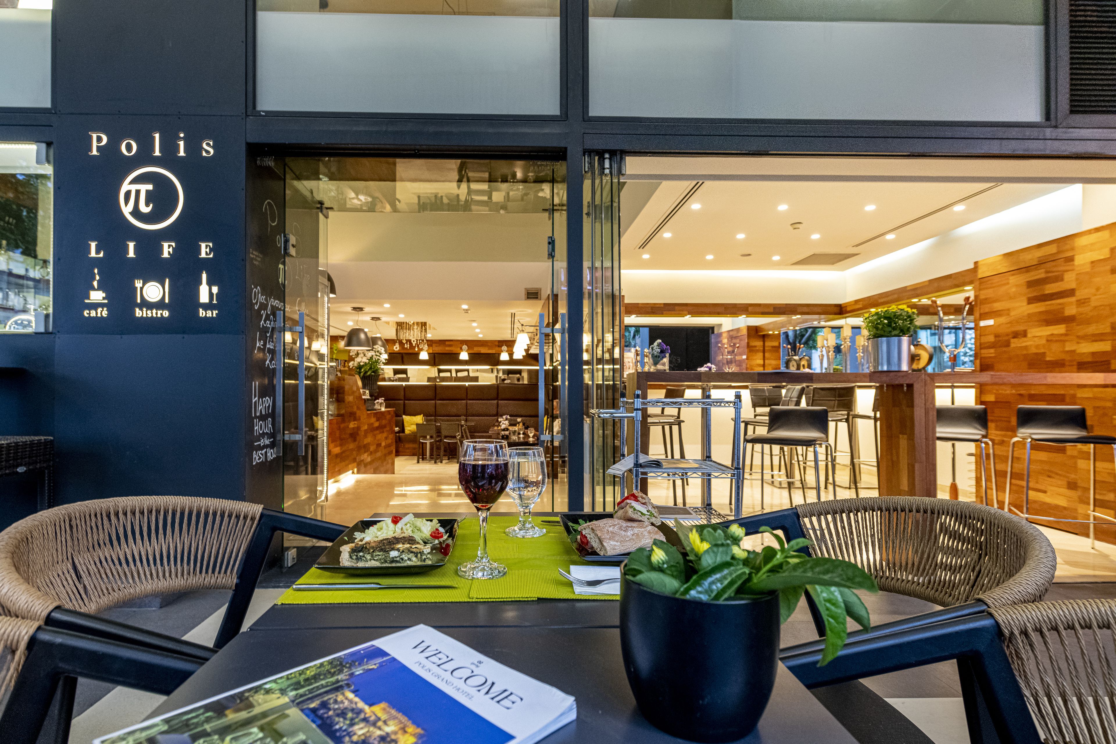 breakfast, lunch and dinner served