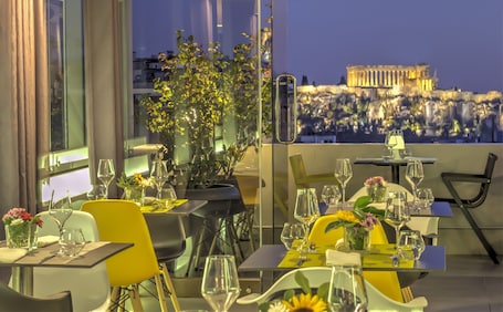 Breakfast, lunch and dinner served . Polis Grand Hotel