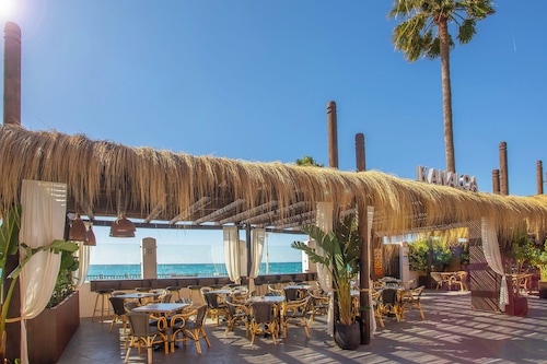 Sunset Beach Club Hotel Apartments