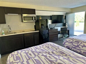 Standard Double Room, 2 Double Beds, Kitchenette | Desk, blackout drapes, soundproofing, iron/ironing board - Geneva Wells Inn (Lake Geneva)