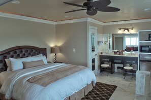 جناح ديلوكس | حمام | وحدات دش مع أحواض استحمام، مستلزمات مجانية للعناية الشخصية، مجففات شعر