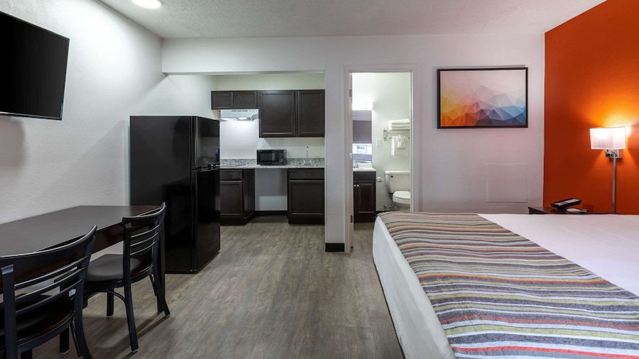 Suburban Studios Spartanburg - I-26