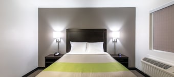 Studio 6 Greenville, SC - I-85 Near Downtown