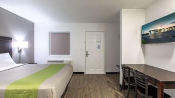 Hochwertige Bettwaren, Pillowtop-Betten, Schreibtisch