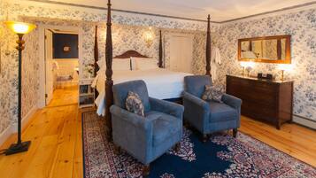 Harbor Carriage | Egyptian cotton sheets, premium bedding, individually decorated