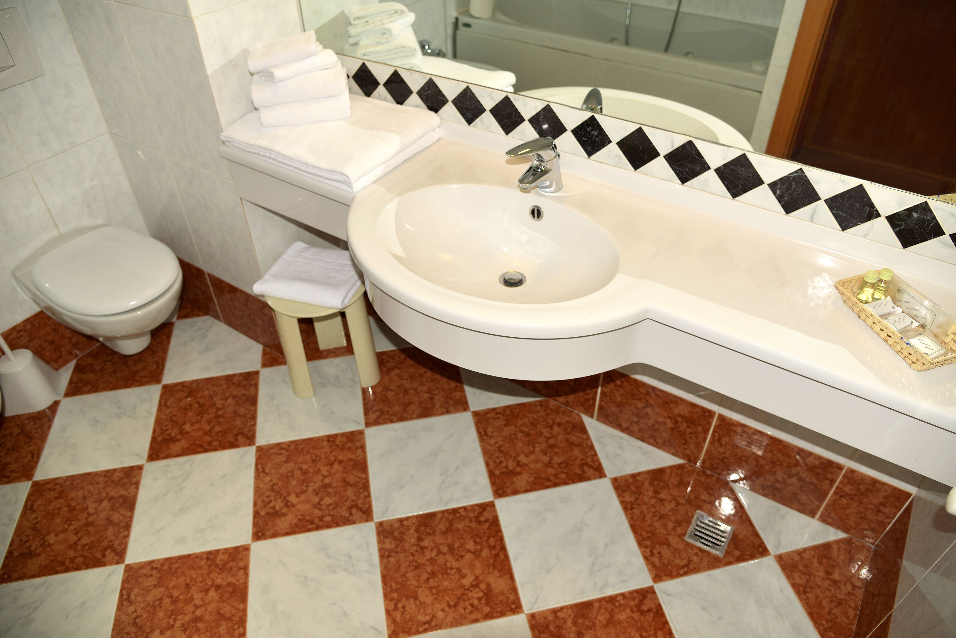 triple room | room amenity