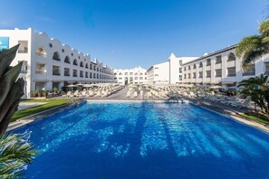Outdoor pool, pool umbrellas