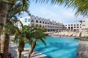 Outdoor pool, pool umbrellas