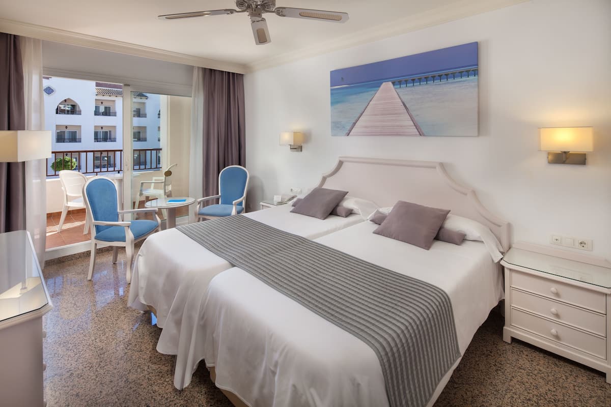 1 bedroom, desk, blackout curtains, free wifi