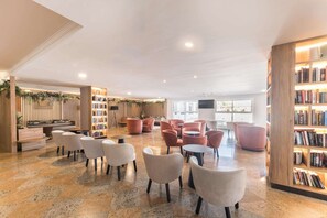 Lobby - Mac Puerto Marina Benalmadena (Benalmádena)