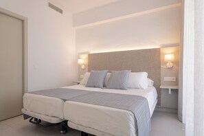 Coffres-forts dans les chambres, bureau, Wi-Fi gratuit, draps fournis