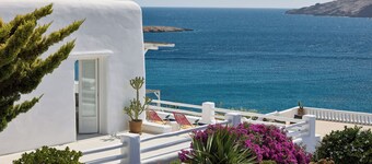 Mykonos Lolita, A Grecotel Resort to Live