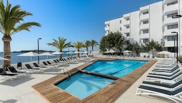 Piscina a l'aire lliure