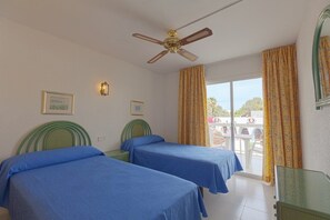 In-room safe, iron/ironing board - Marina Palace Apartamentos (San Antonio Abad)