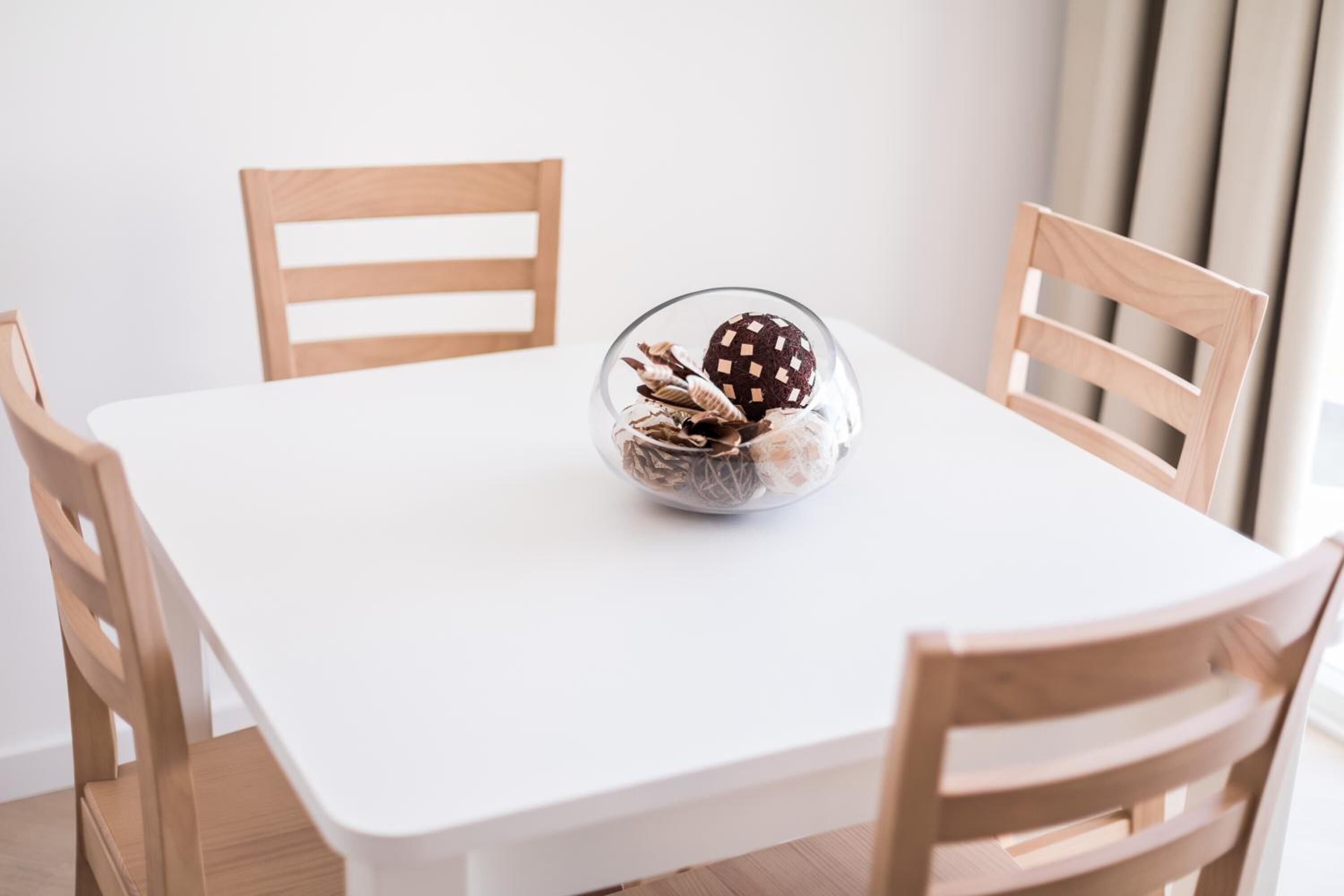 Melayani makan malam 