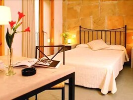 In-room safe, individually decorated, individually furnished, desk