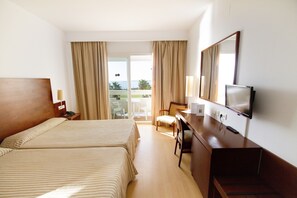 Desk, free WiFi, bed sheets - Garbi Costa Luz (Conil de la Frontera)