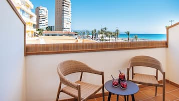 Double room with terrace, sea lateral view and Málaga | Terrace/patio