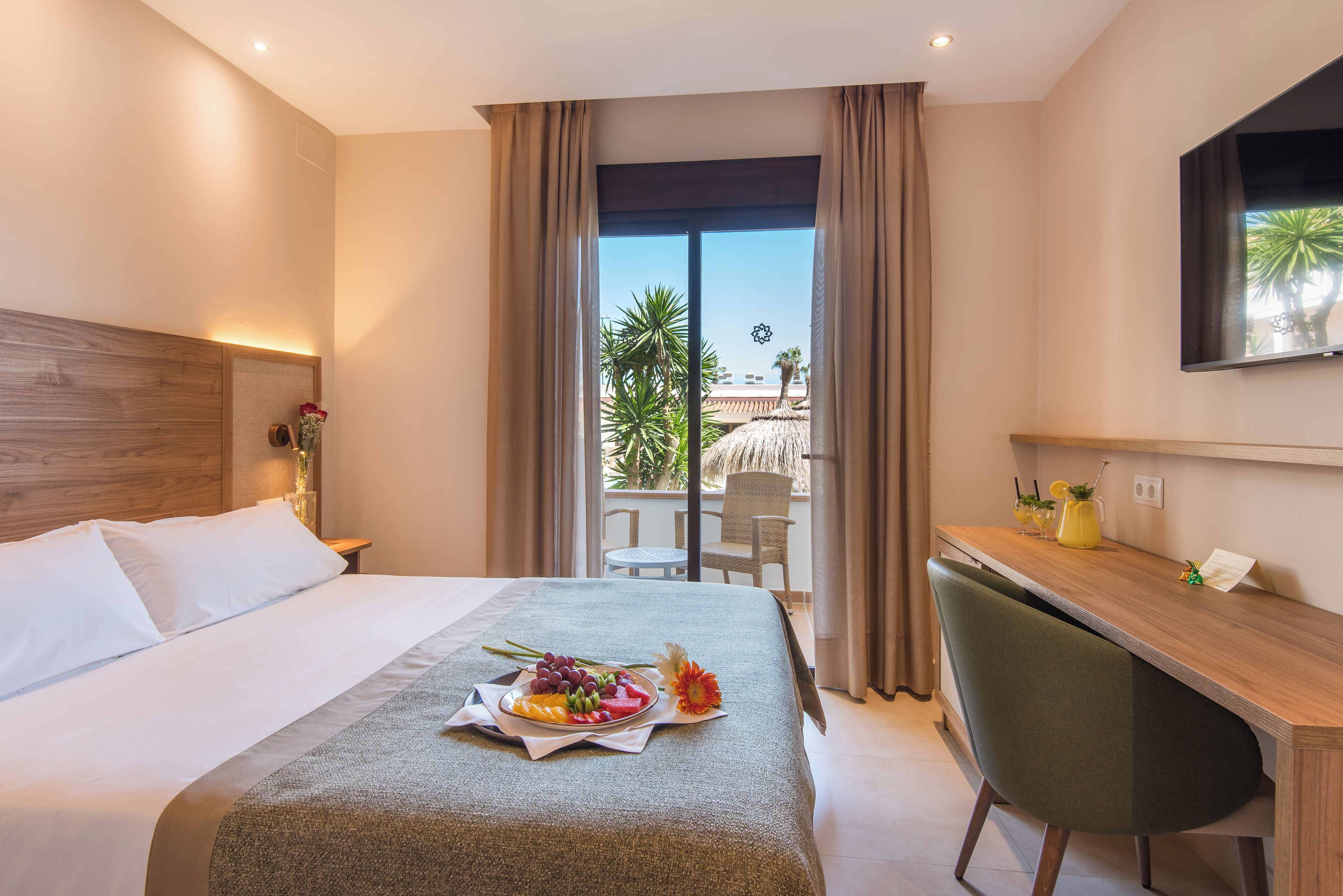 1 bedroom, in-room safe, individually decorated, desk