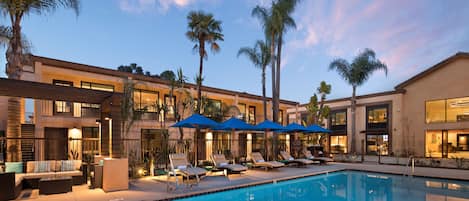 Outdoor pool, open 9:00 AM to 9:00 PM, free pool cabanas, pool umbrellas