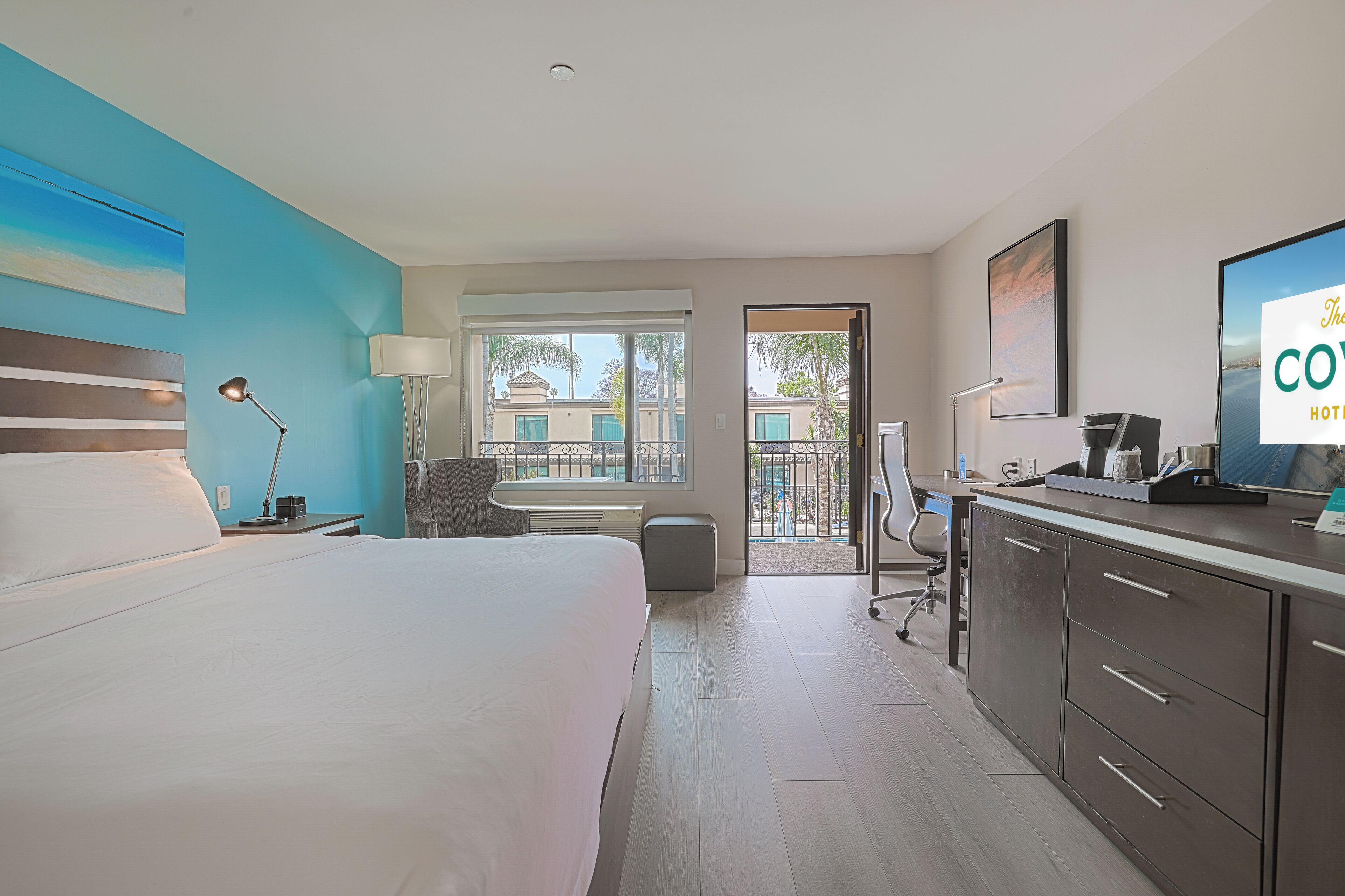 room, 1 king bed | 1 bedroom, egyptian cotton sheets, premium bedding, pillow-top beds