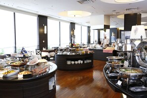 Se sirven desayunos, almuerzos y cenas