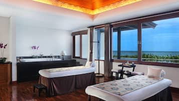 Couples treatment rooms, body treatments, aromatherapy