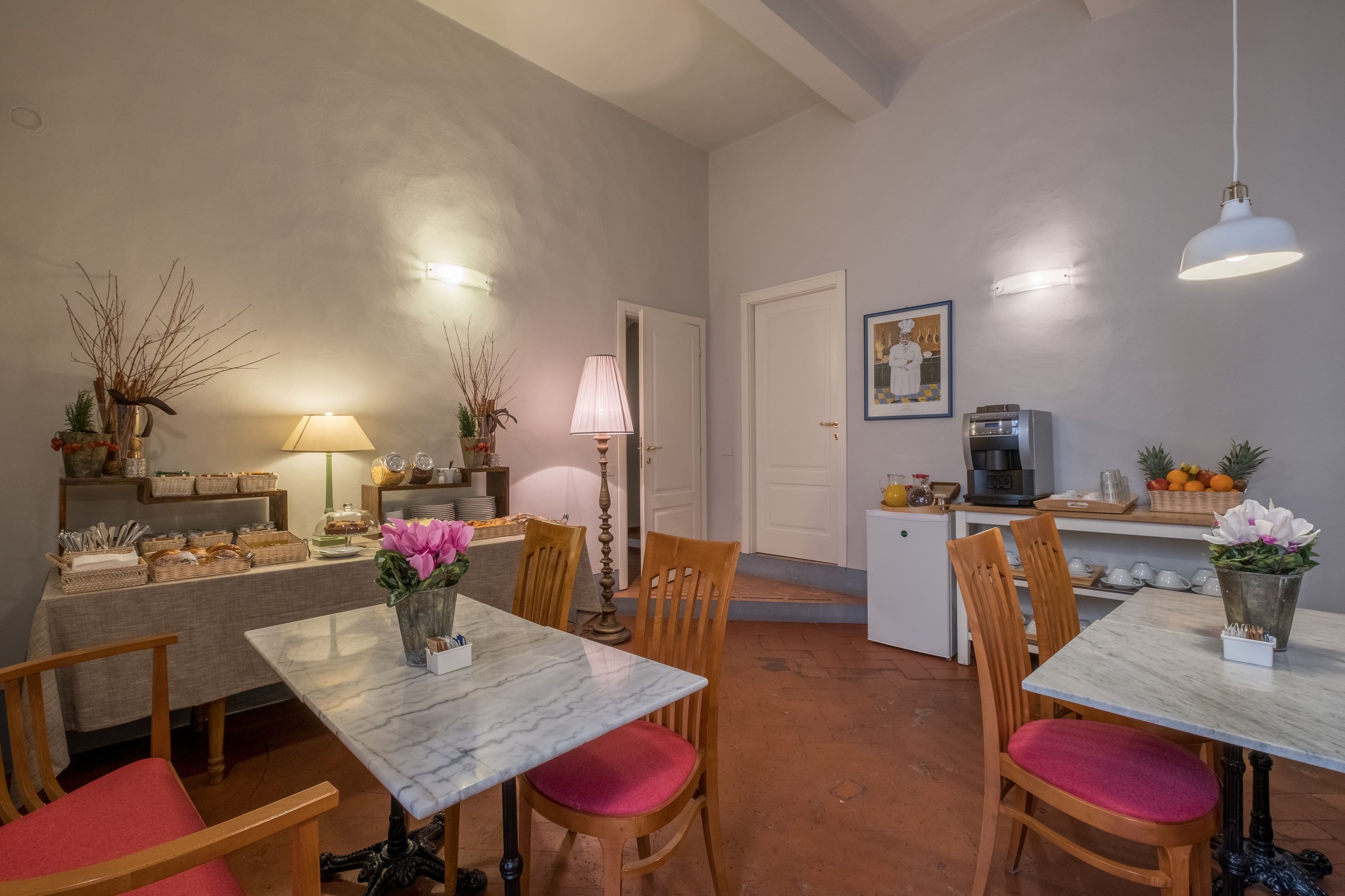 Frokostbuffé hver dag (EUR 6 per person)