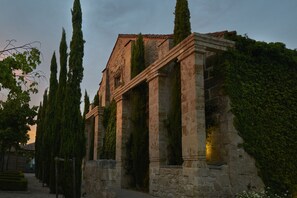 Exterior - Hacienda Zorita Wine Hotel - Small Luxury Hotels (Valverdon)