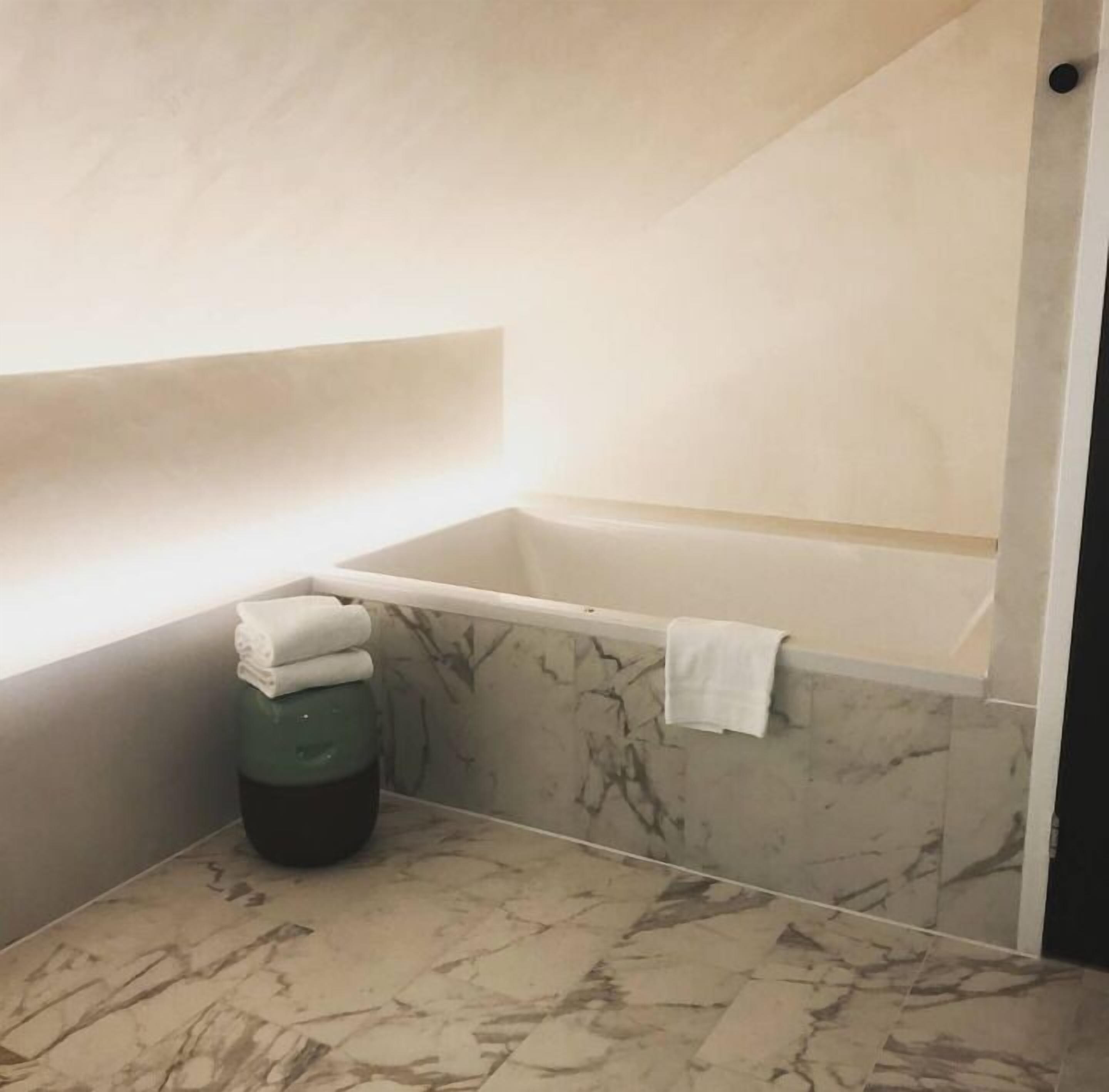 junior suite with whirlpool | bathroom | free toiletries, hair dryer, towels, soap